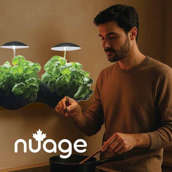 NUAGE Vertical Garden - Picture 3 of 14